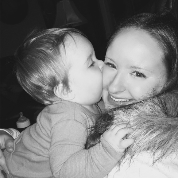 Jennifer, the savvy shopaholic 🥥🌴🌺☀️🌊🐠🏖⛵️ - Picture 7 of 8